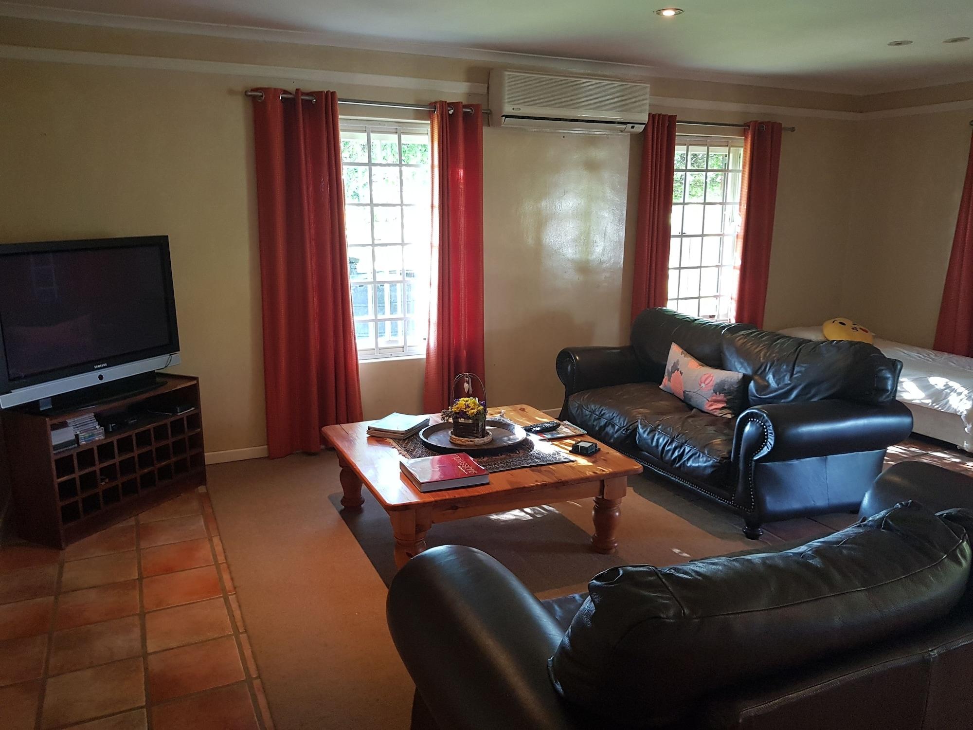Hoopenburg Guesthouse Klapmuts Bagian luar foto